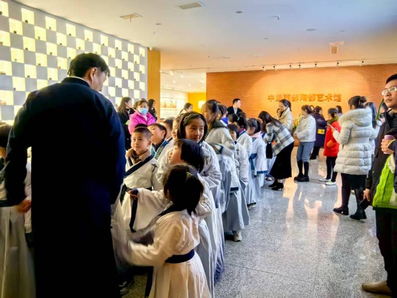 文化赋能：凌源市魔创文旅挖掘城市文化资源的实践探索